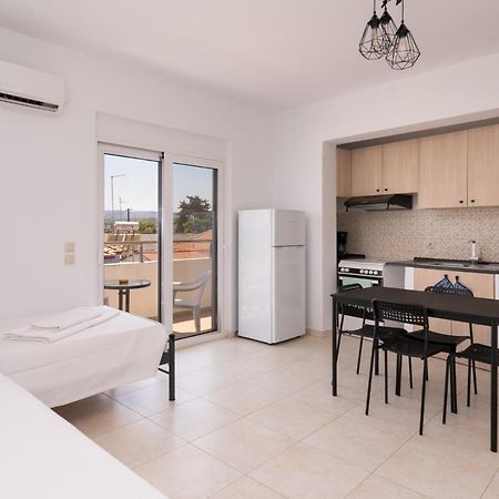 Ferienwohnung Lungo Mare Gennadi Exterior foto