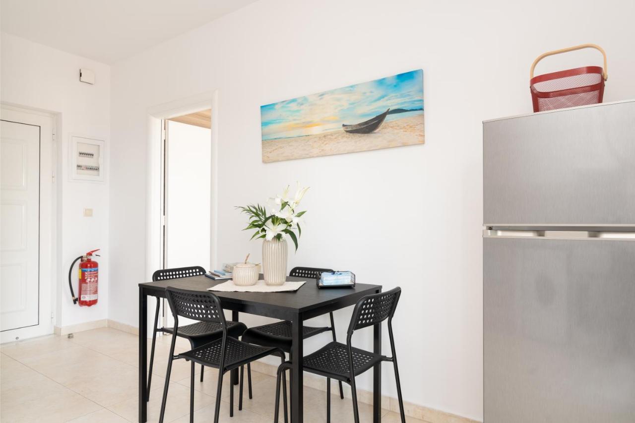 Ferienwohnung Lungo Mare Gennadi Exterior foto