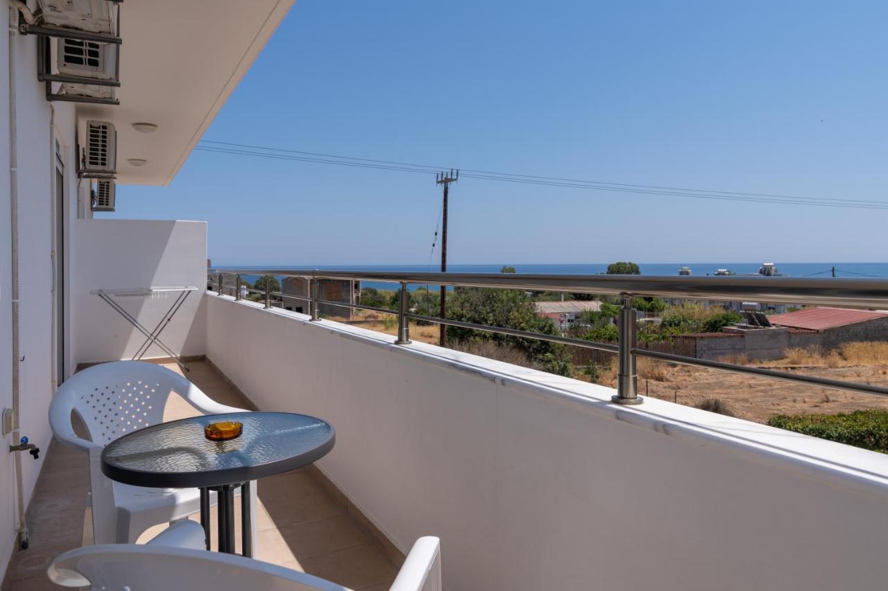 Ferienwohnung Lungo Mare Gennadi Exterior foto