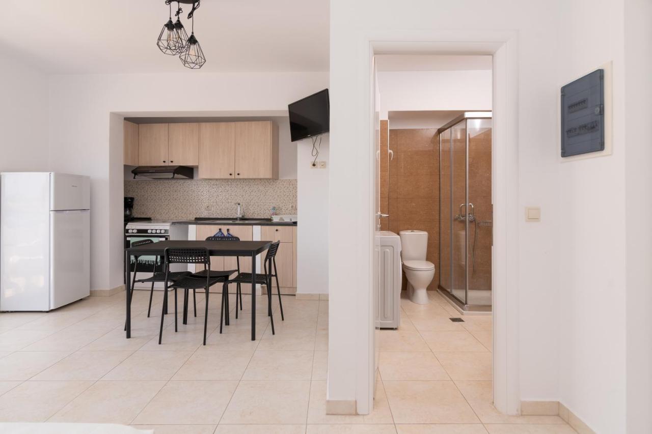 Ferienwohnung Lungo Mare Gennadi Exterior foto